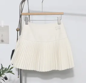 Pleated Embroidery Short Skirt